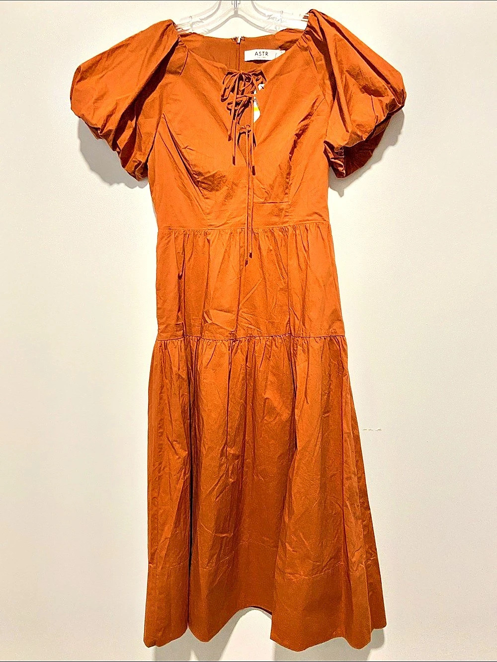ASTR the Label Keairra Puff Sleeve Midi Dress Orange Medium